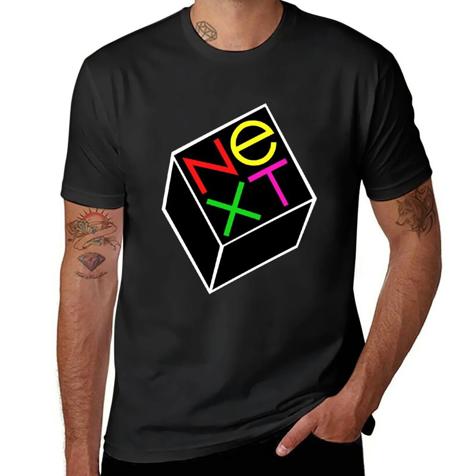 Summer Clothing Next - Próximo do homem computação logotipo t-shirt,