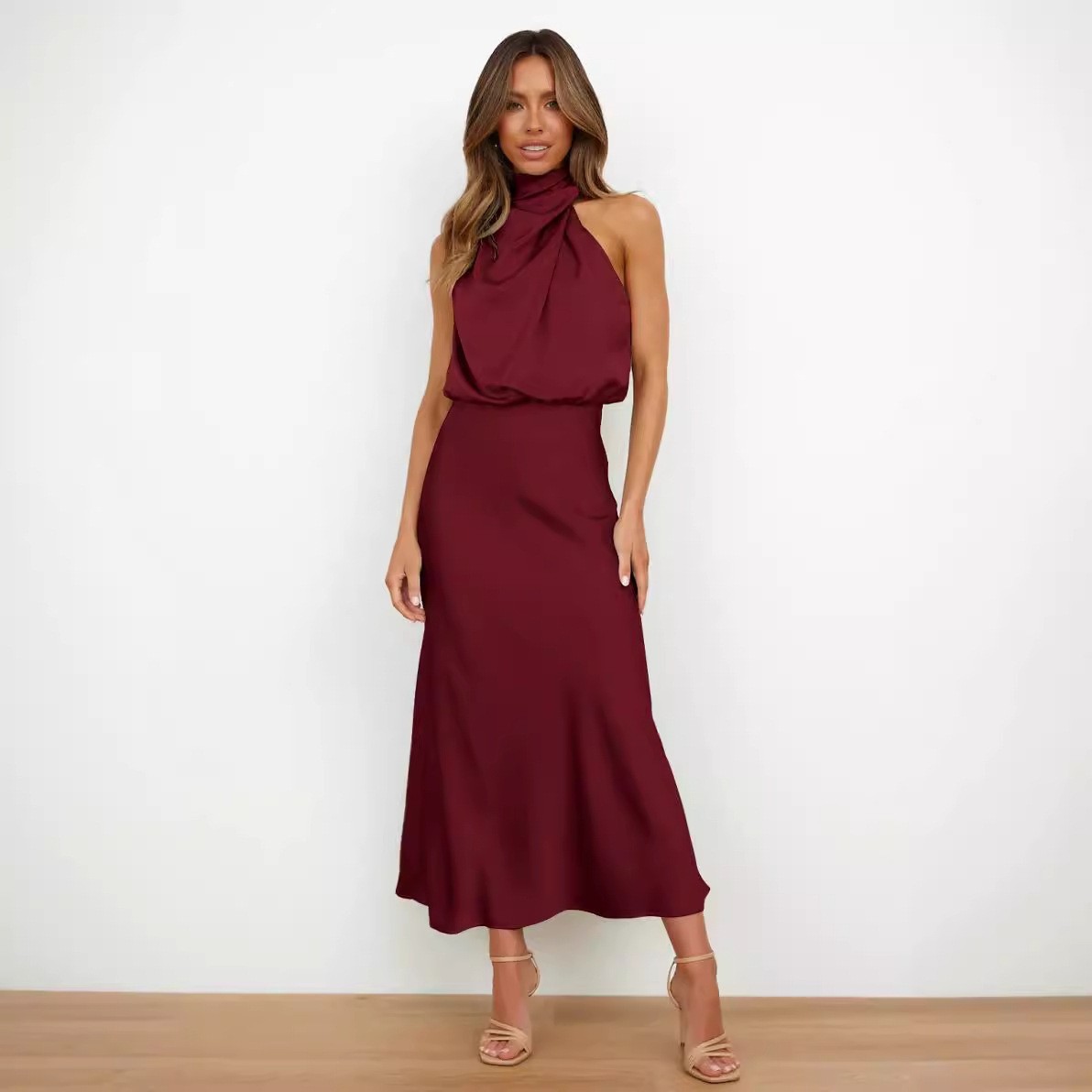 Vestido de Cetim Sem Mangas co - Halter Neck Top avaliação e preço